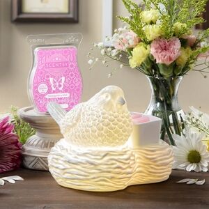 NEW Scentsy Birds of a Feather warmer